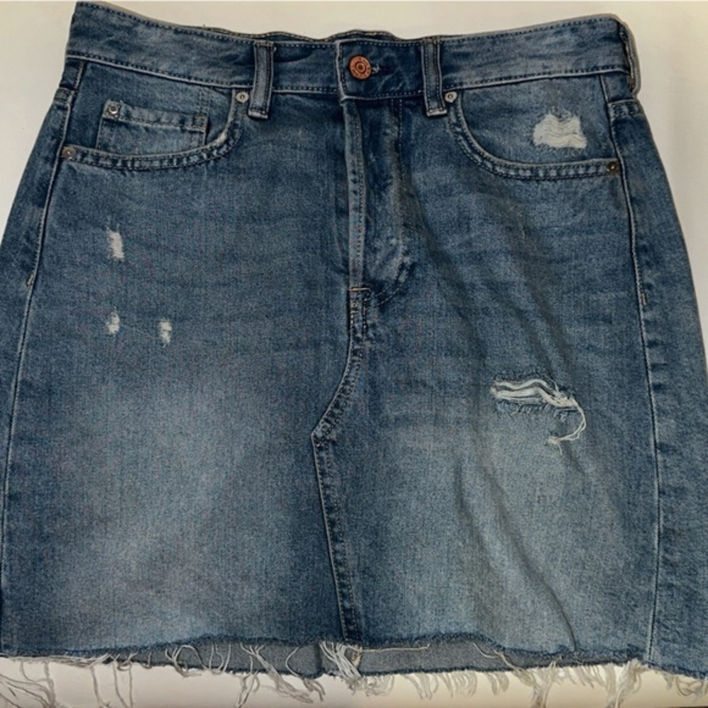 &Denim Distressed Button-Front Denim Skirt w/ Center Stitch Detail